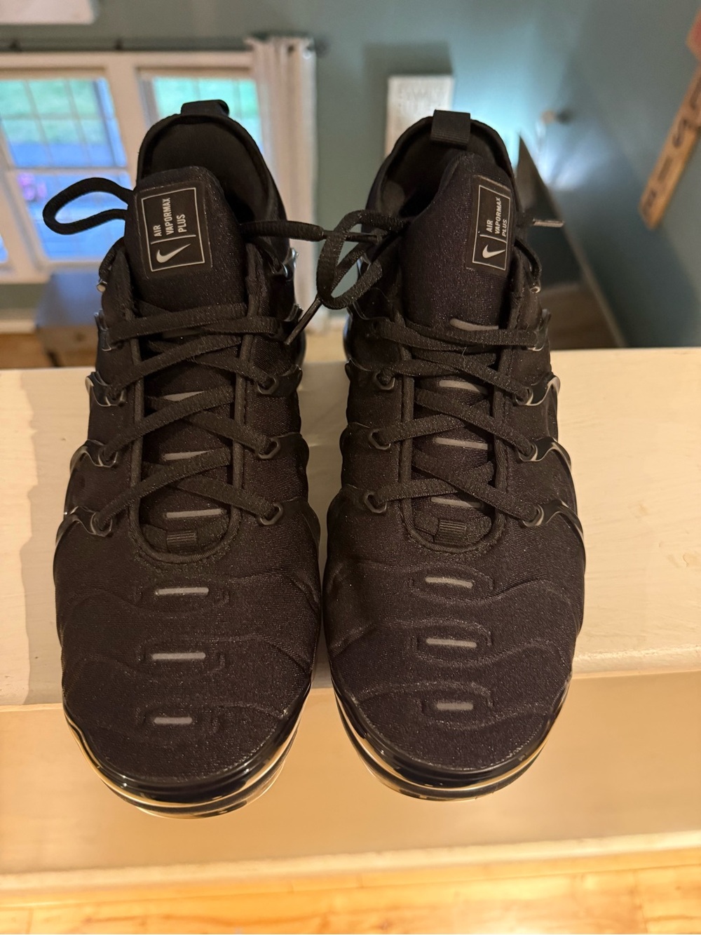 NWOT Nike Women’s Black Athletic Running Sneakers size 8